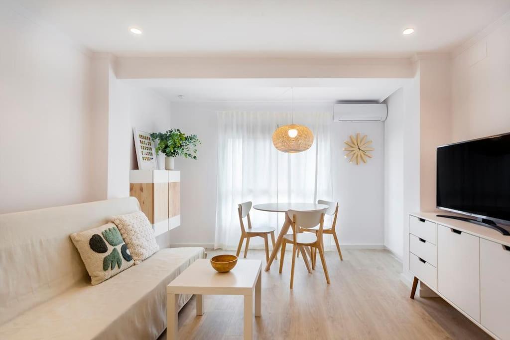 Coqueto Apartamento Junto A La Playa. 拉波夫拉德法尔纳尔斯 外观 照片