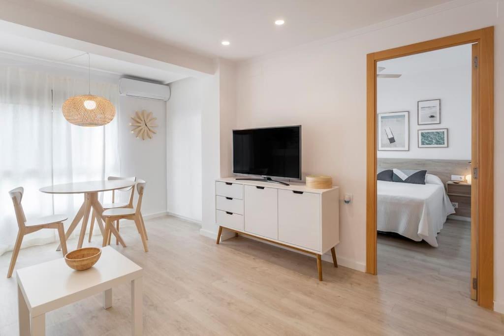 Coqueto Apartamento Junto A La Playa. 拉波夫拉德法尔纳尔斯 外观 照片