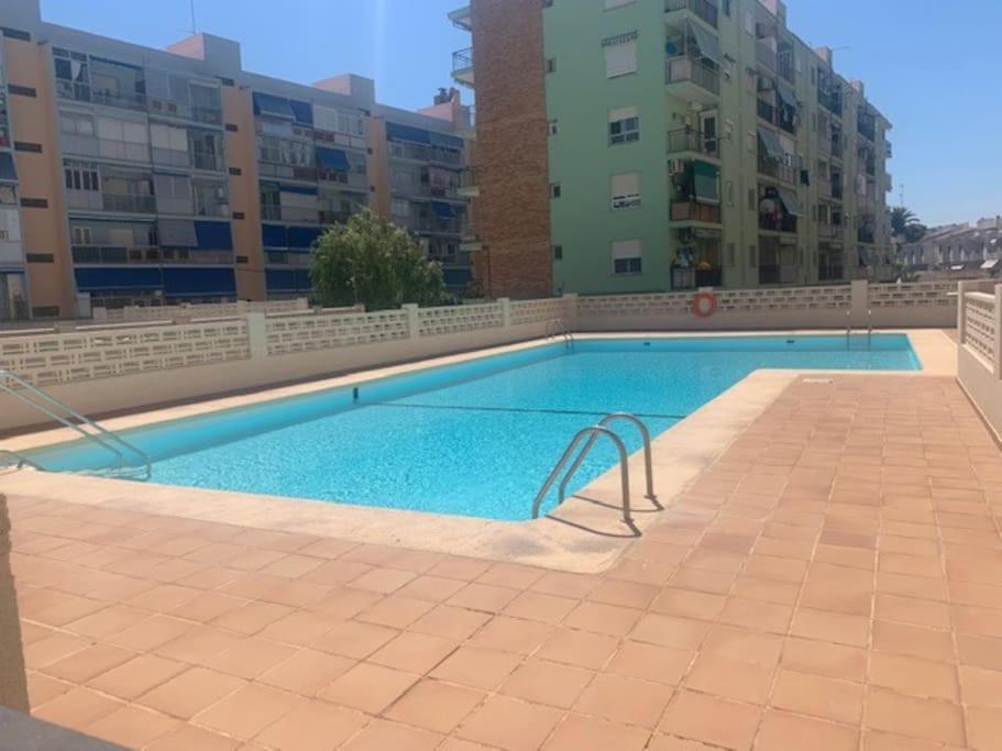 Coqueto Apartamento Junto A La Playa. 拉波夫拉德法尔纳尔斯 外观 照片